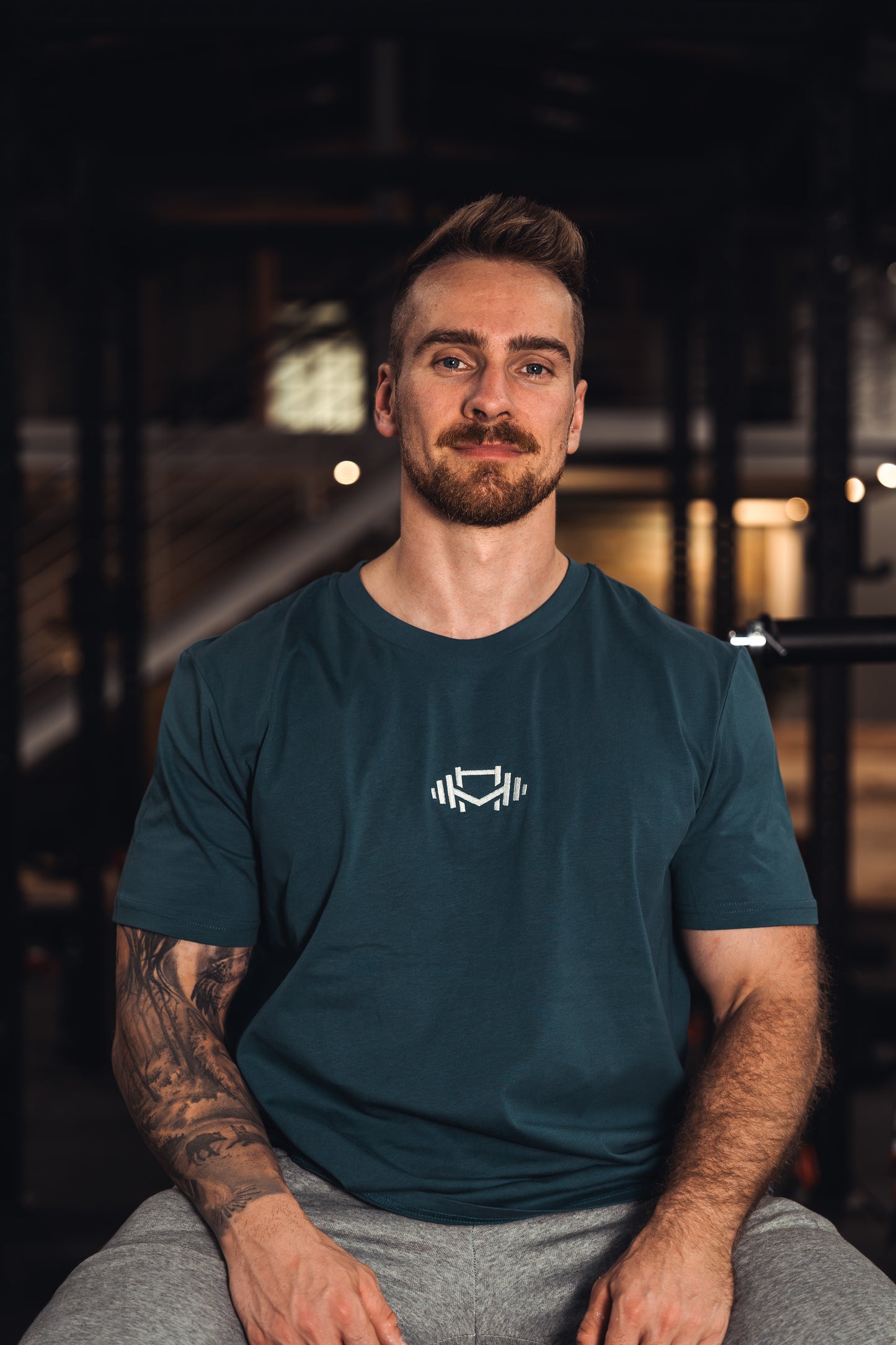 Machbar Signature Tee (Stick)